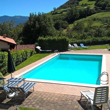 Un Angolo Di Relax Tavernola Bergamasca Buitenkant foto