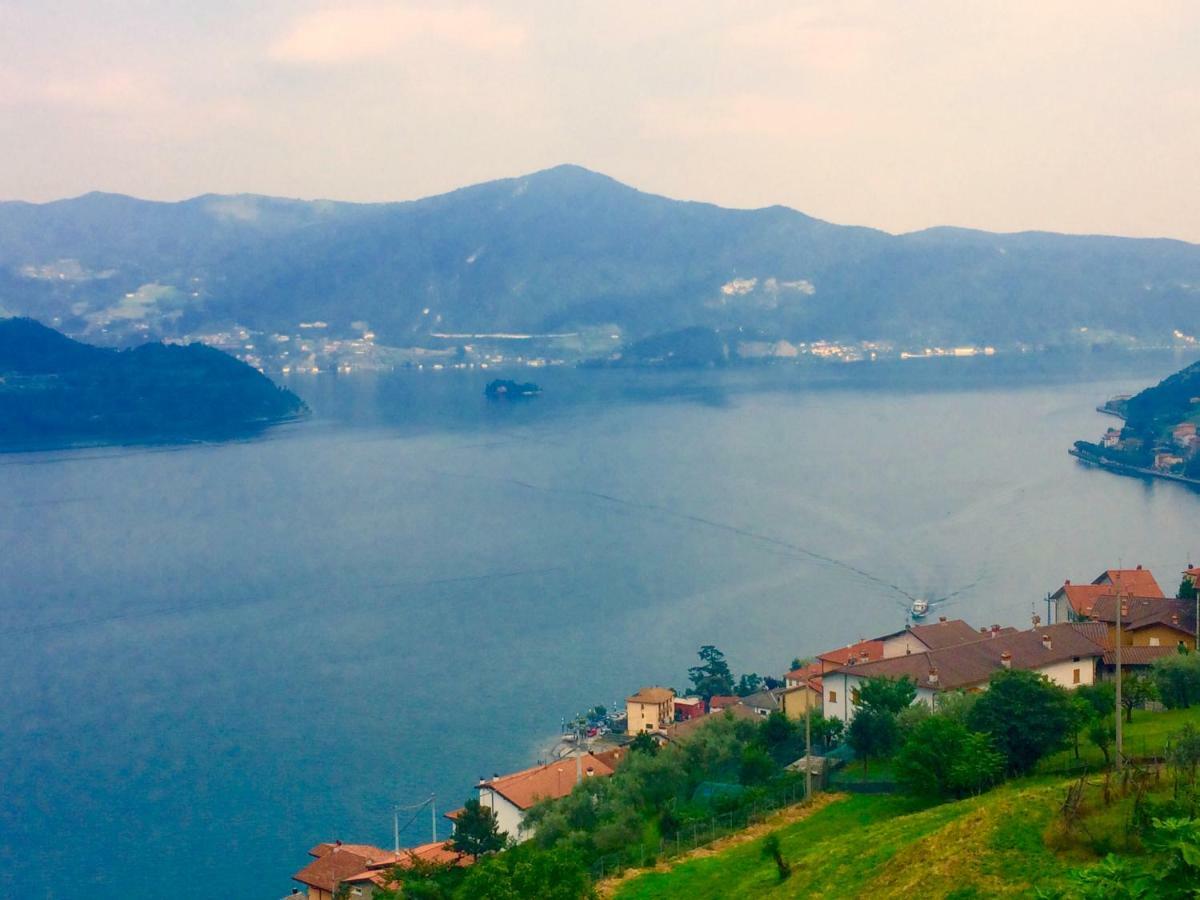 Un Angolo Di Relax Tavernola Bergamasca Buitenkant foto